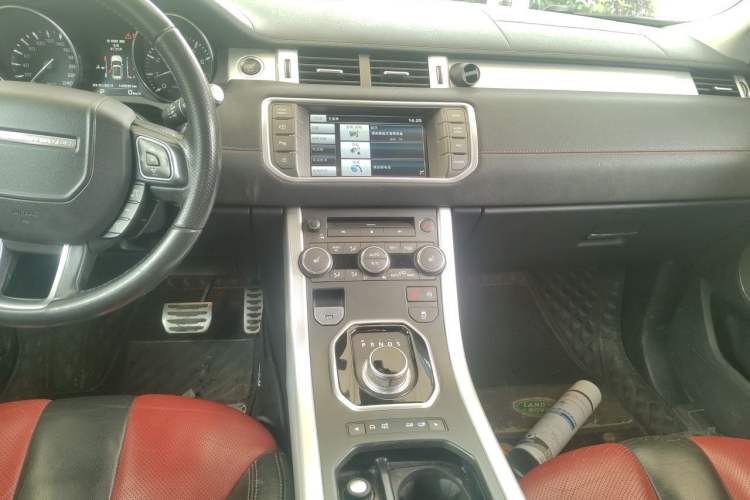 Used Land Rover Range Evoque  Audio And AC Panel