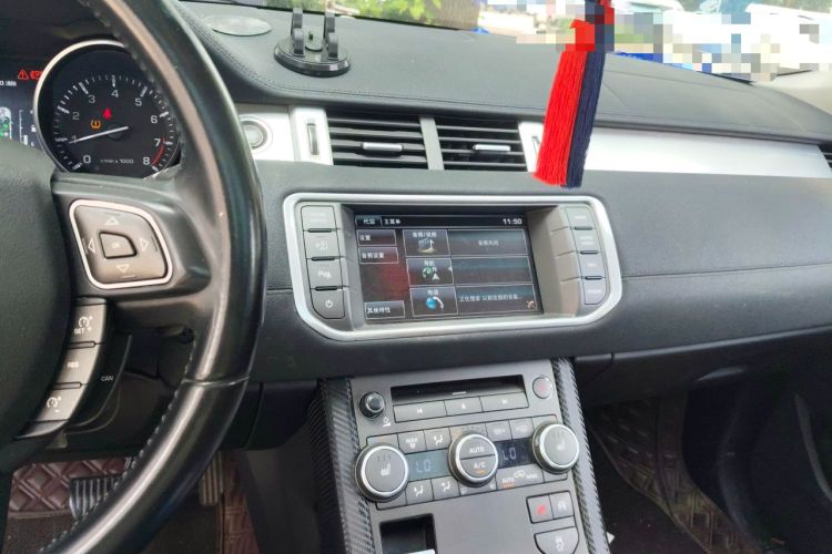 Used Land Rover Range Evoque 2014 2.0T 5-Door Luxury Edition Audio And AC Panel