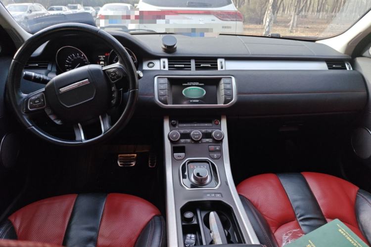 Used Land Rover Range Evoque 2014 2.0T 5-Door Ignite Edition Center Console