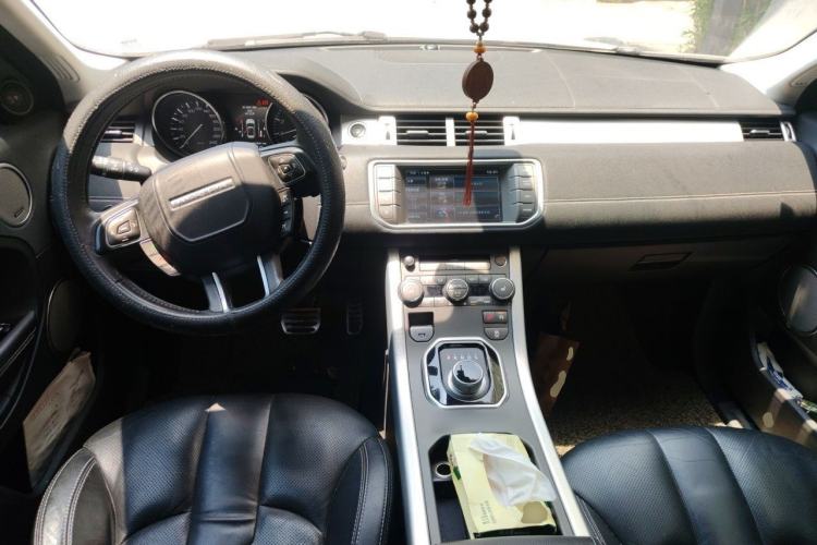 Used Land Rover Range Evoque 2014 2.0T 5-Door Ignite Edition Center Console