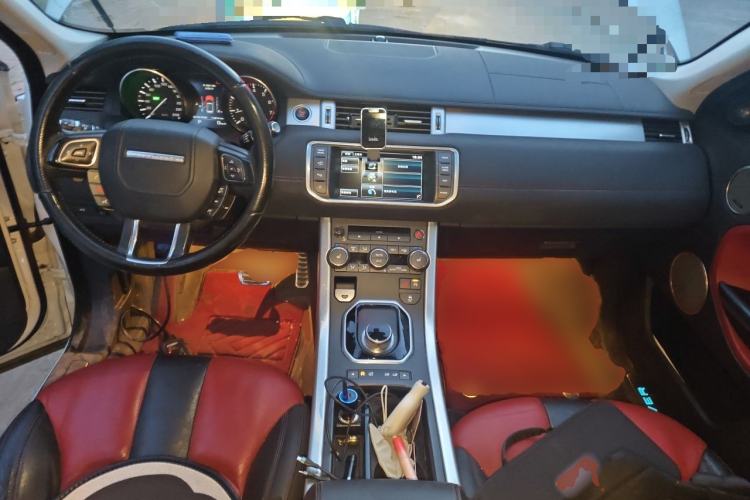 Used Land Rover Range Evoque 2014 2.0T 5-Door Ignite Edition Center Console