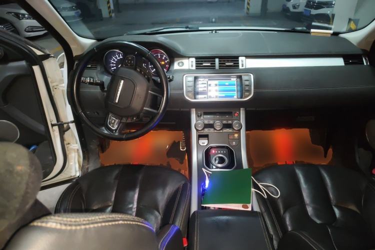 Used Land Rover Range Evoque 2014 2.0T 5-Door Ignite Edition Center Console