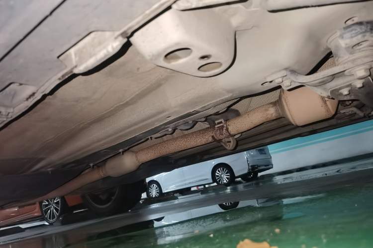 Used Land Rover Range Evoque 2014 2.0T 5-Door Ignite Edition Chassis Front Right