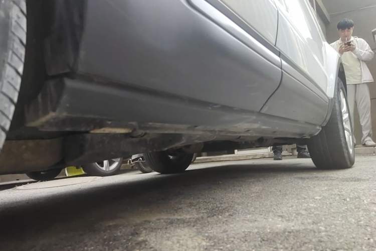 Used Land Rover Range Evoque 2014 2.0T 5-Door Luxury Edition Chassis Rear Right