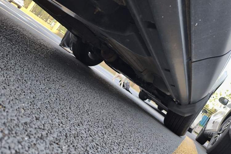 Used Land Rover Range Evoque 2014 2.0T 5-Door Luxury Edition Chassis Rear Right