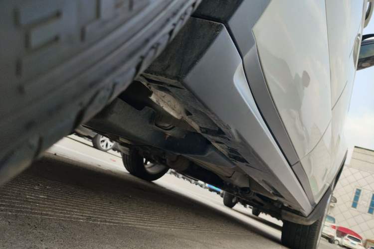 Used Land Rover Range Evoque 2014 2.0T 5-Door Ignite Edition Chassis Rear Right