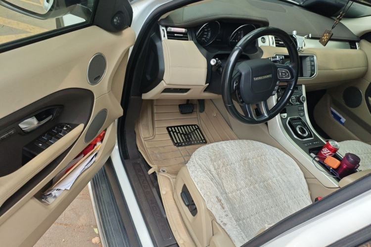 Used Land Rover Range Evoque 2014 2.0T 5-Door Luxury Edition Driver Seat