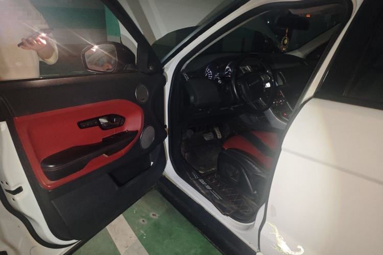 Used Land Rover Range Evoque 2014 2.0T 5-Door Ignite Edition Driver Seat
