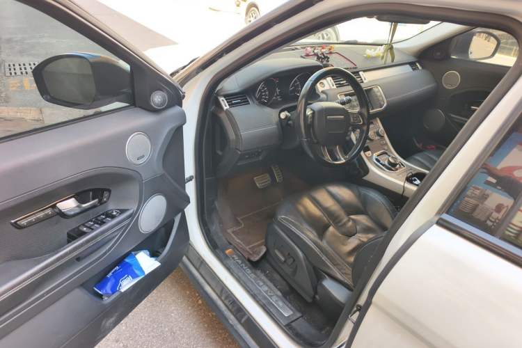 Used Land Rover Range Evoque 2014 2.0T 5-Door Ignite Edition Driver Seat
