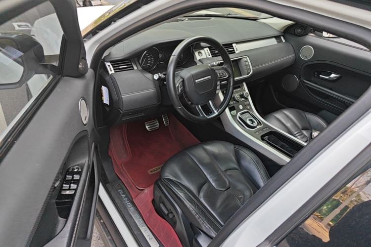 Used Land Rover Range Evoque 2014 2.0T 5-Door Ignite Edition Driver Seat