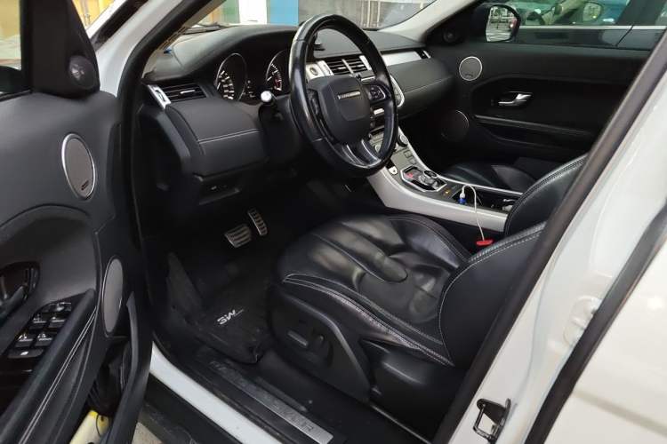 Used Land Rover Range Evoque 2014 2.0T 5-Door Ignite Edition Driver Seat
