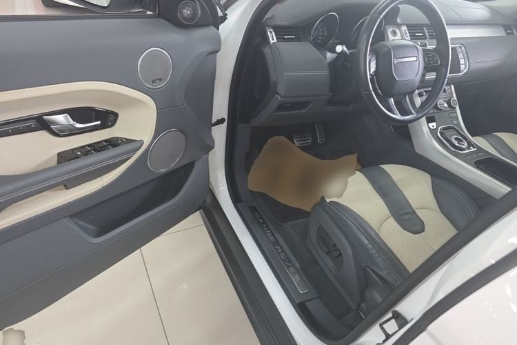 Used Land Rover Range Evoque 2014 2.0T 5-Door Ignite Edition Driver Seat