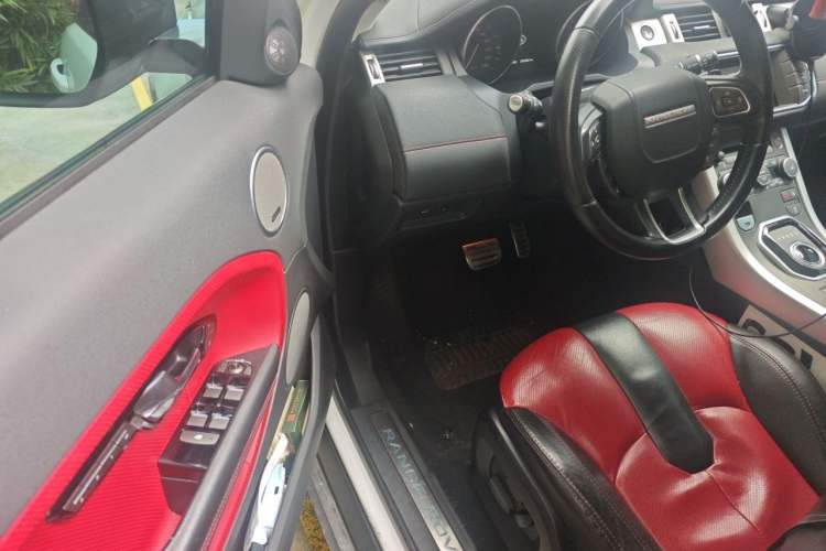 Used Land Rover Range Evoque 2014 2.0T 5-Door Ignite Edition Driver Seat