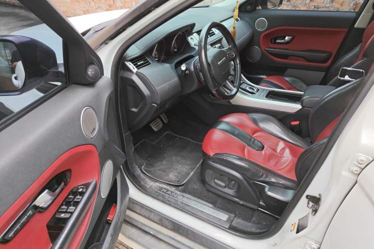 Used Land Rover Range Evoque 2014 2.0T 5-Door Ignite Edition Driver Seat