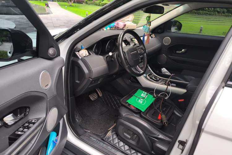Used Land Rover Range Evoque 2014 2.0T 5-Door Ignite Edition Driver Seat