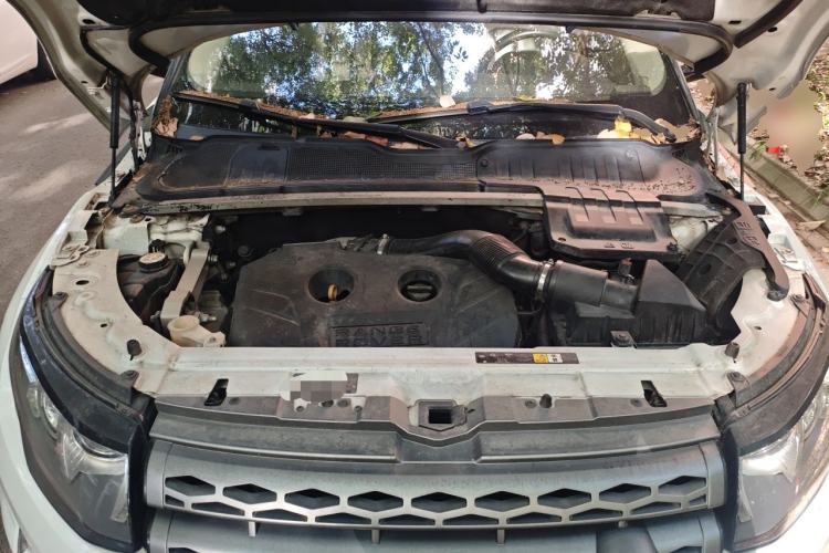 Used Land Rover Range Evoque 2014 2.0T 5-Door Luxury Edition Engine Bay