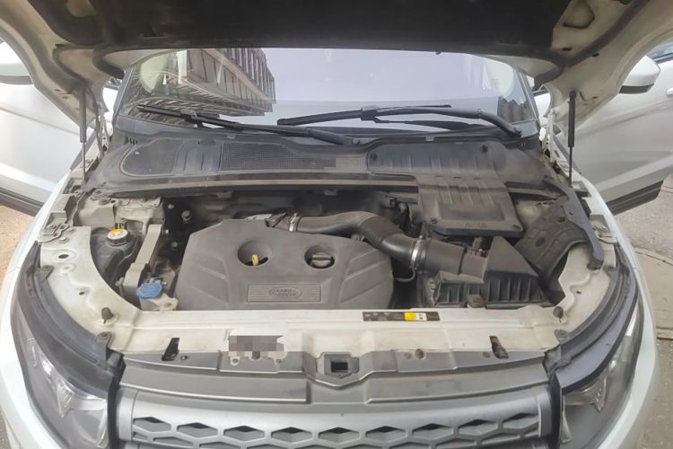 Used Land Rover Range Evoque 2014 2.0T 5-Door Luxury Edition Engine Bay