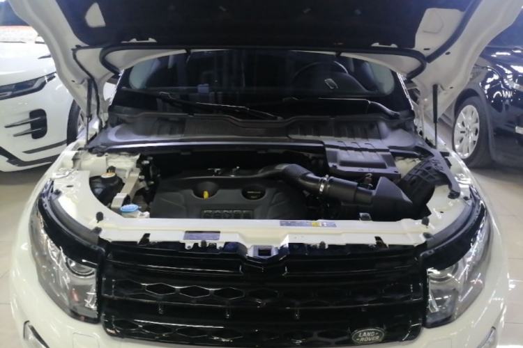 Used Land Rover Range Evoque 2014 2.0T 5-Door Ignite Edition Engine Bay