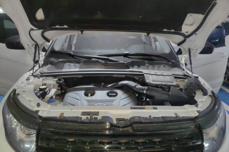 Used Land Rover Range Evoque 2014 2.0T 5-Door Ignite Edition Engine Bay