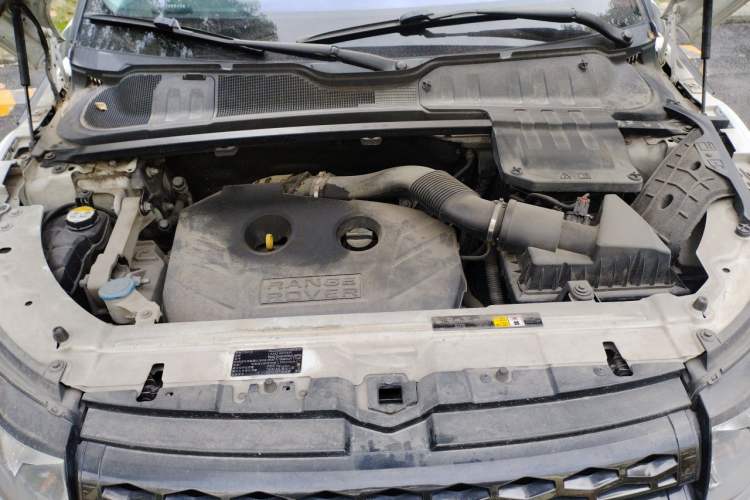 Used Land Rover Range Evoque 2014 2.0T 5-Door YAOZHEN Edition Engine Bay
