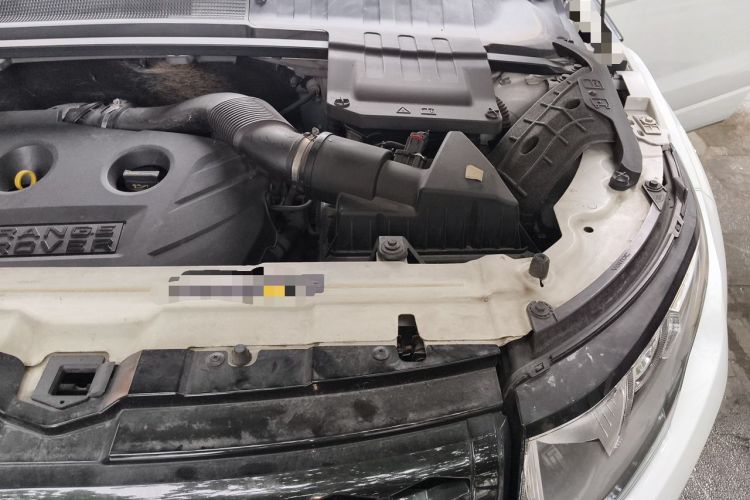 Used Land Rover Range Evoque 2014 2.0T 5-Door Ignite Edition Engine Bay Left