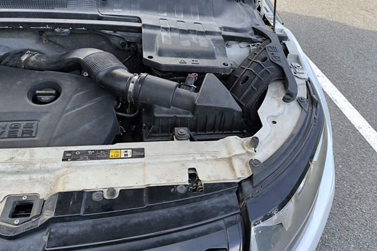 Used Land Rover Range Evoque 2014 2.0T 5-Door YAOZHEN Edition Engine Bay Left