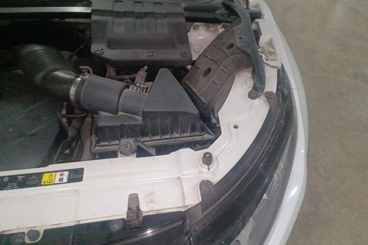 Used Land Rover Range Evoque 2014 2.0T 5-Door Ignite Edition Engine Bay Left