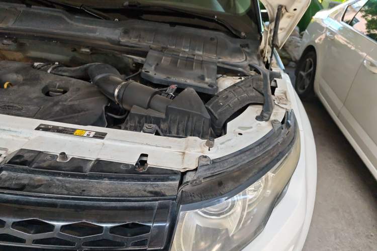 Used Land Rover Range Evoque 2014 2.0T 5-Door Ignite Edition Engine Bay Left
