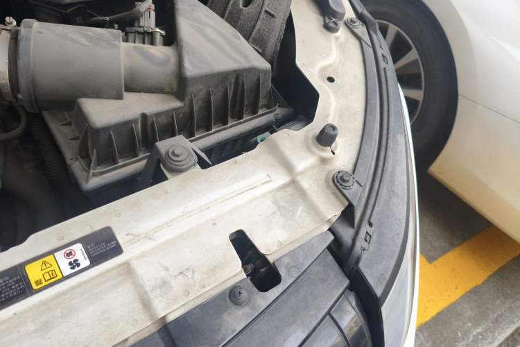 Used Land Rover Range Evoque 2014 2.0T 5-Door Ignite Edition Engine Bay Left