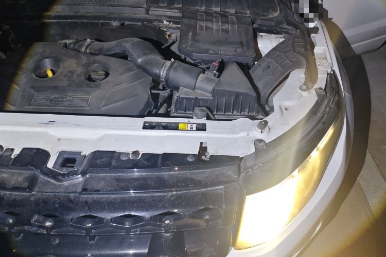 Used Land Rover Range Evoque 2014 2.0T 5-Door Ignite Edition Engine Bay Left