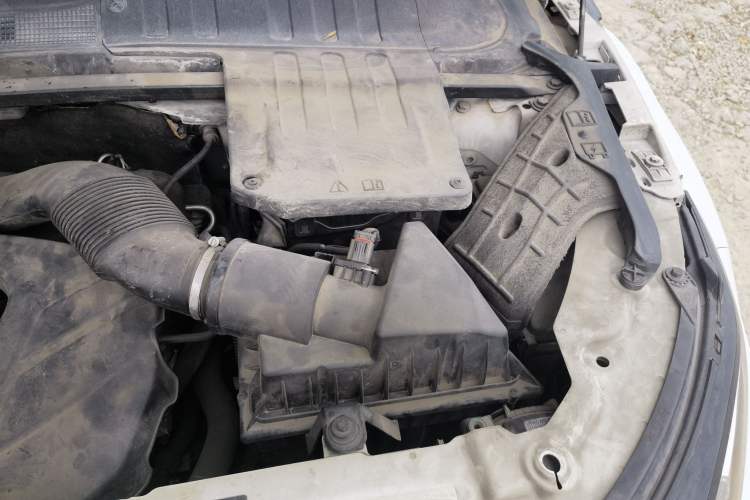 Used Land Rover Range Evoque 2014 2.0T 5-Door Ignite Edition Engine Bay Left