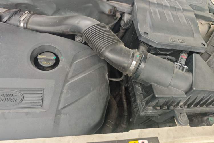 Used Land Rover Range Evoque 2014 2.0T 5-Door Ignite Edition Engine Bay Left