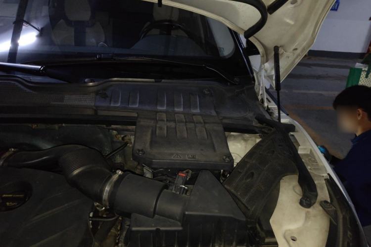Used Land Rover Range Evoque 2014 2.0T 5-Door Ignite Edition Engine Bay Left