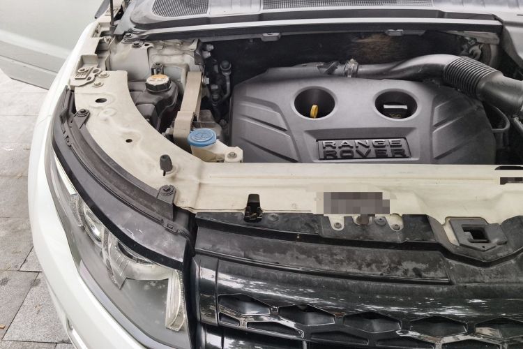 Used Land Rover Range Evoque 2014 2.0T 5-Door Ignite Edition Engine Bay Right