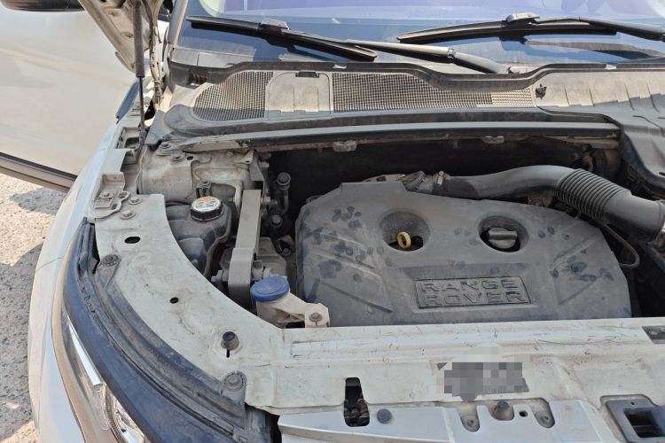 Used Land Rover Range Evoque 2014 2.0T 5-Door Luxury Edition Engine Bay Right