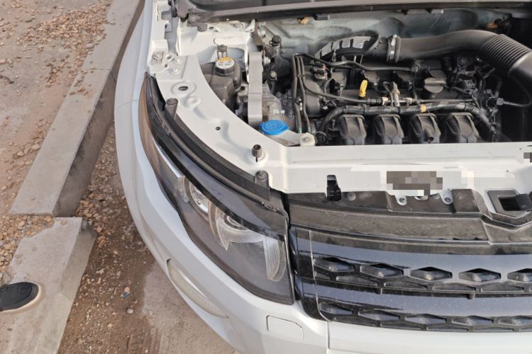 Used Land Rover Range Evoque 2014 2.0T 5-Door Ignite Edition Engine Bay Right
