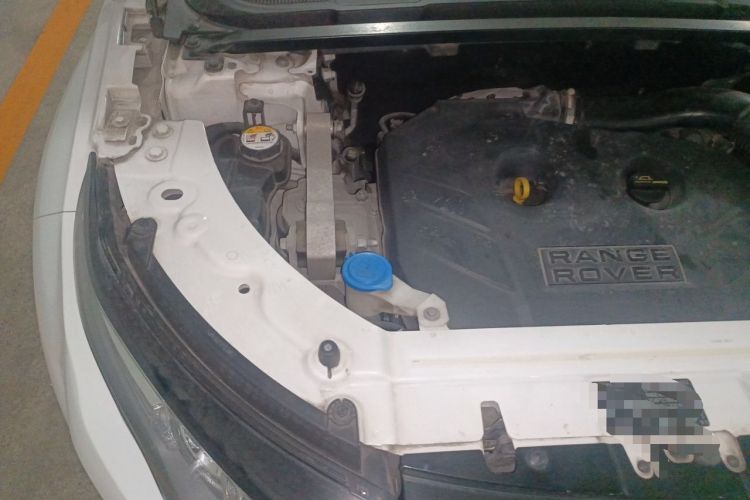 Used Land Rover Range Evoque 2014 2.0T 5-Door Ignite Edition Engine Bay Right