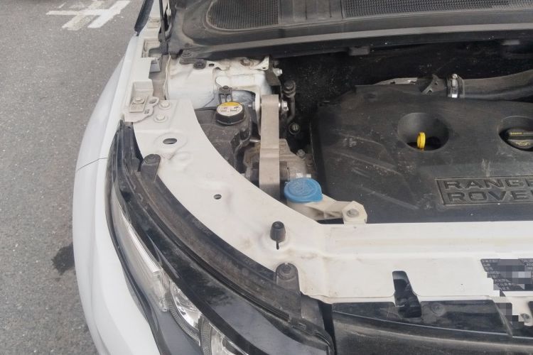 Used Land Rover Range Evoque 2014 2.0T 5-Door Ignite Edition Engine Bay Right