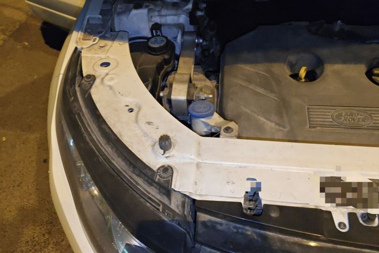 Used Land Rover Range Evoque 2014 2.0T 5-Door Ignite Edition Engine Bay Right