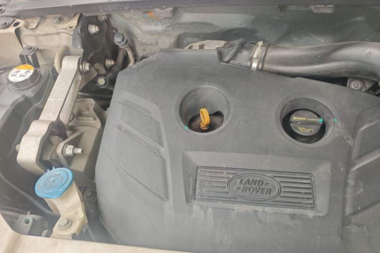 Used Land Rover Range Evoque 2014 2.0T 5-Door Ignite Edition Engine Bay Right