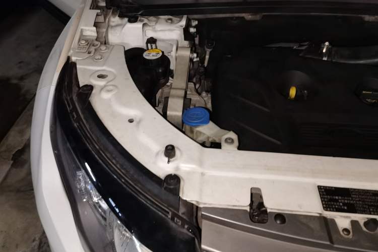Used Land Rover Range Evoque 2014 2.0T 5-Door YAOZHEN Edition Engine Bay Right
