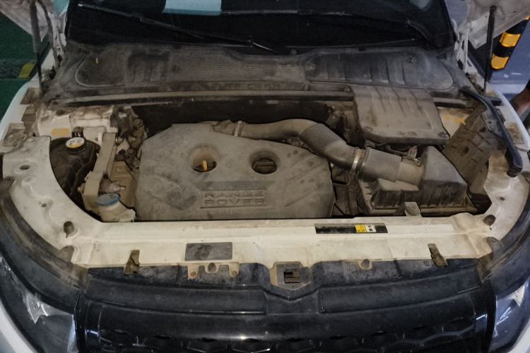 Used Land Rover Range Evoque 2014 2.0T 5-Door Ignite Edition Engine Bay
