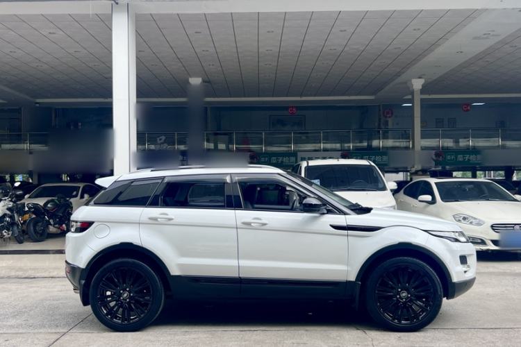 Used Land Rover Range Evoque 2014 2.0T 5-Door Luxury Edition Exterior 3
