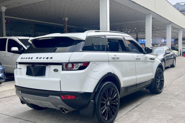 Used Land Rover Range Evoque 2014 2.0T 5-Door Luxury Edition Exterior 6