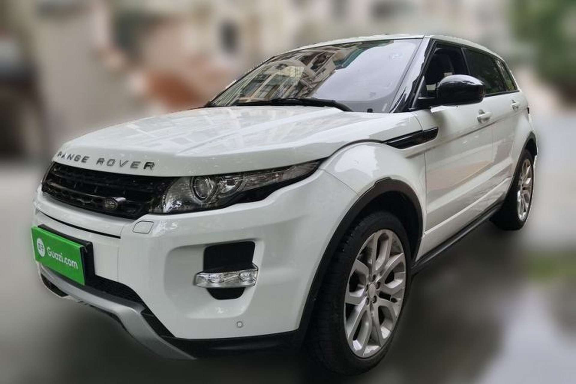 Used Land Rover Range Evoque 2014 2.0T 5-Door Ignite Edition Front Left 45 Deg