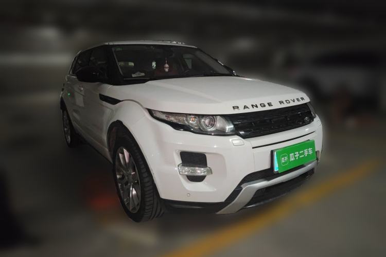 Used Land Rover Range Evoque 2014 2.0T 5-Door Ignite Edition Front Right 45 Deg