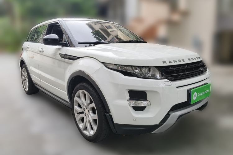 Used Land Rover Range Evoque 2014 2.0T 5-Door Ignite Edition Front Right 45 Deg