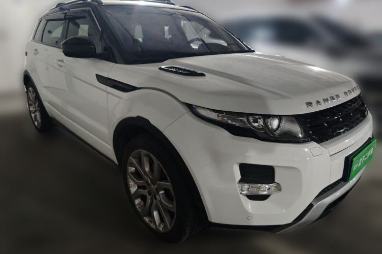 Used Land Rover Range Evoque 2014 2.0T 5-Door Ignite Edition Front Right 45 Deg