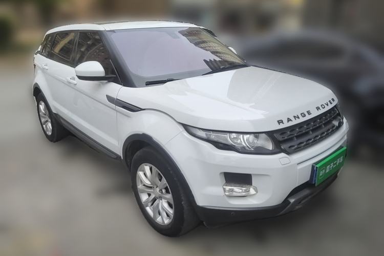 Used Land Rover Range Evoque 2014 2.0T 5-Door Luxury Edition Front Right 45 Deg
