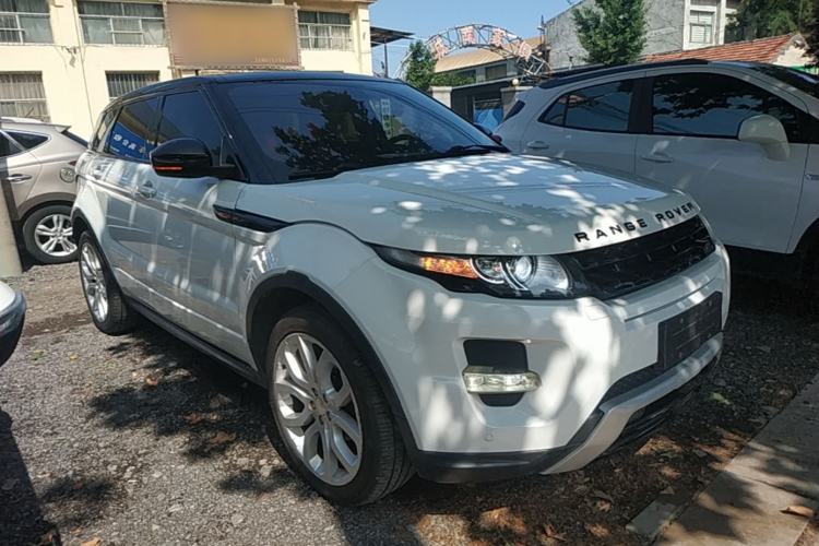Used Land Rover Range Evoque 2014 2.0T 5-Door Ignite Edition Front Right 45 Deg